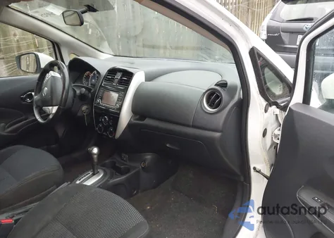 2018 Nissan Versa Note Sv z USA, uszkodzony, nr VIN 3N1CE2CP9JL361107